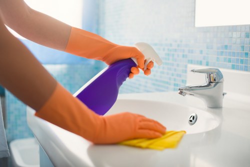 Reliable SW11 cleaning service creating a fresh and well-kept space