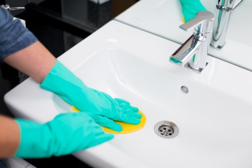 Living room cleaning checklist for tenancy changeover in SW11