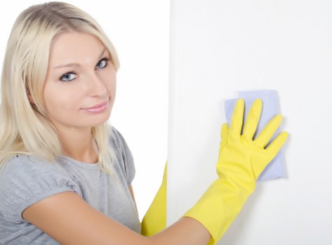 Deep carpet cleaning in SW11 using modern equipment